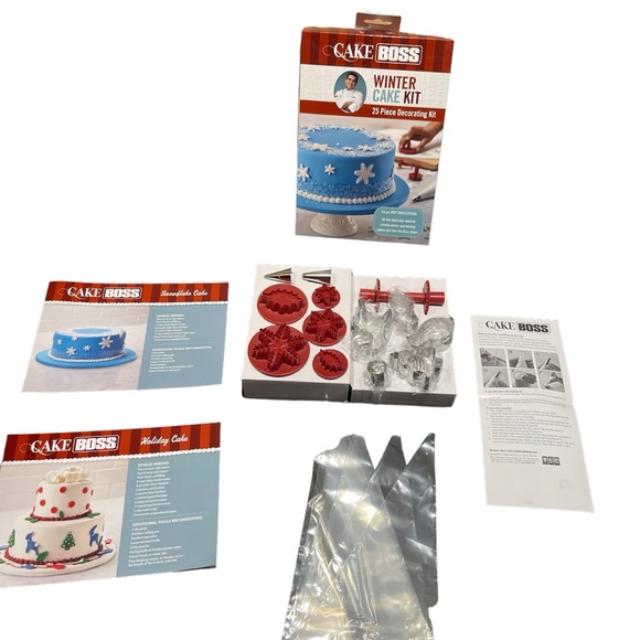 Cake Boss Winter Decorating Kit 25 Pieces Cutters Icing Bags Decorating Tips NEW - Picture 2 of 10